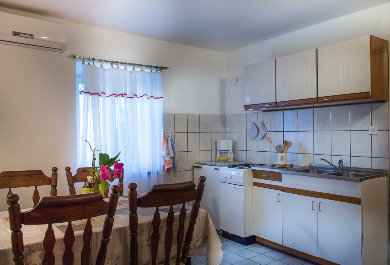 Apartman Dina 리시카 외부 사진